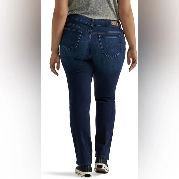 LEE (18) Legendary Mid Rise Straight Leg Jeans Dark Blue Stretch - Size 18 - Picture 4 of 15